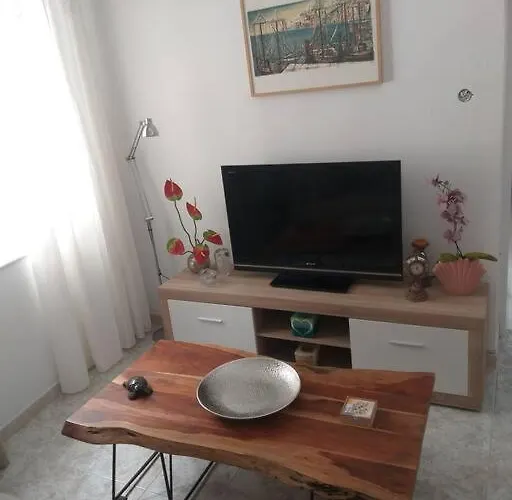 Syros Stone Yard House *