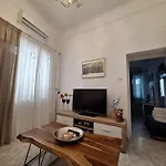 Syros Stone Yard House Ermoupoli