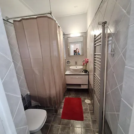 Semesterbostad Syros Stone Yard House